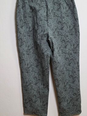 d&co. Denim + Company Olive Green Casual Bottoms